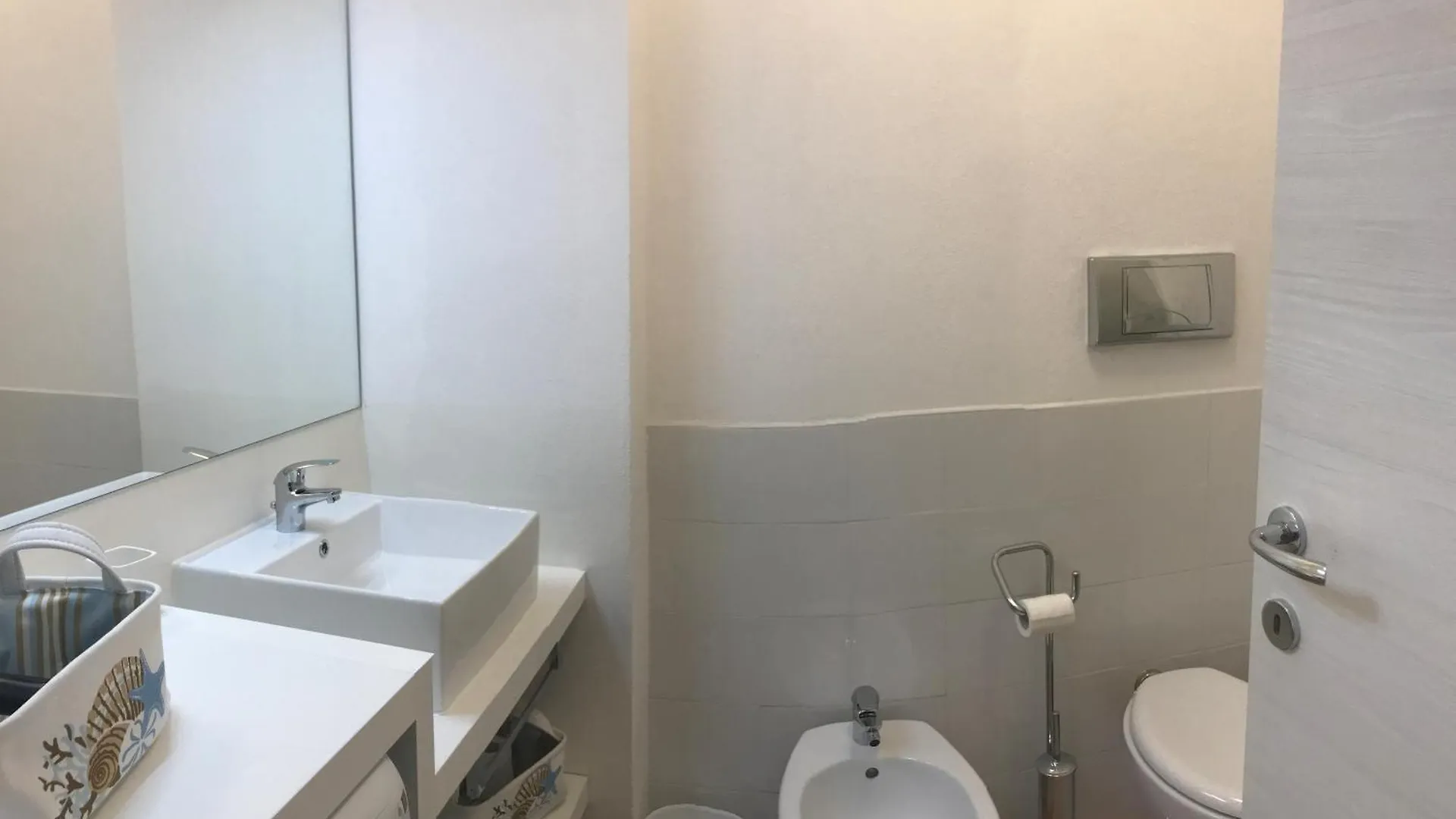 산타테레사의갈루라 Li Velieri 6 Pax Pool & Private Garden 아파트
